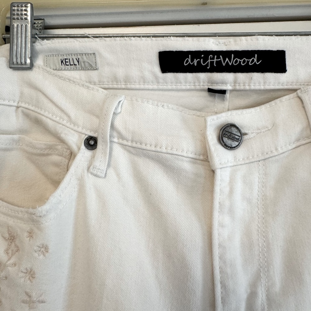 Driftwood White Embroidered Women Jeans - Picture 2 of 5